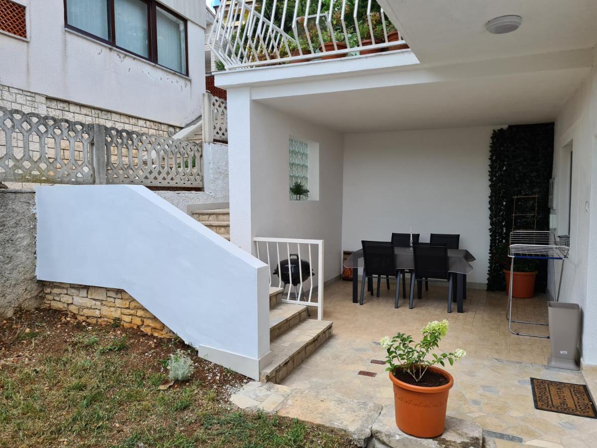 Apartments Zahtila - Pina Rabac Esterno foto